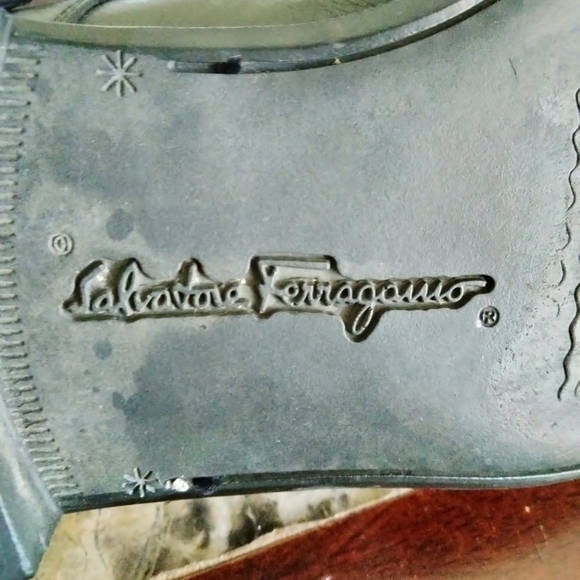 Salvatore ferragamo size  8 D - Picture 6 of 7